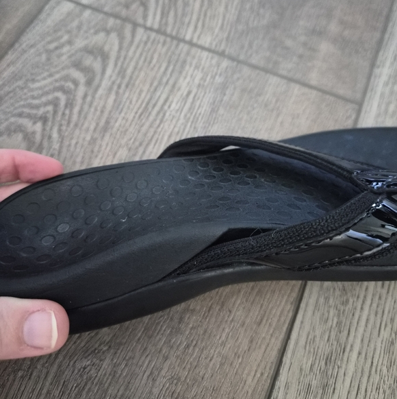 Vionic Sandals - Picture 6 of 7